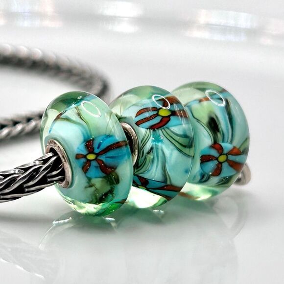 TROLLBEADS Turquoise Blue, Green, Red & Yellow Pinwheel LAA 925S Beach Vibes #2 - Picture 6 of 6